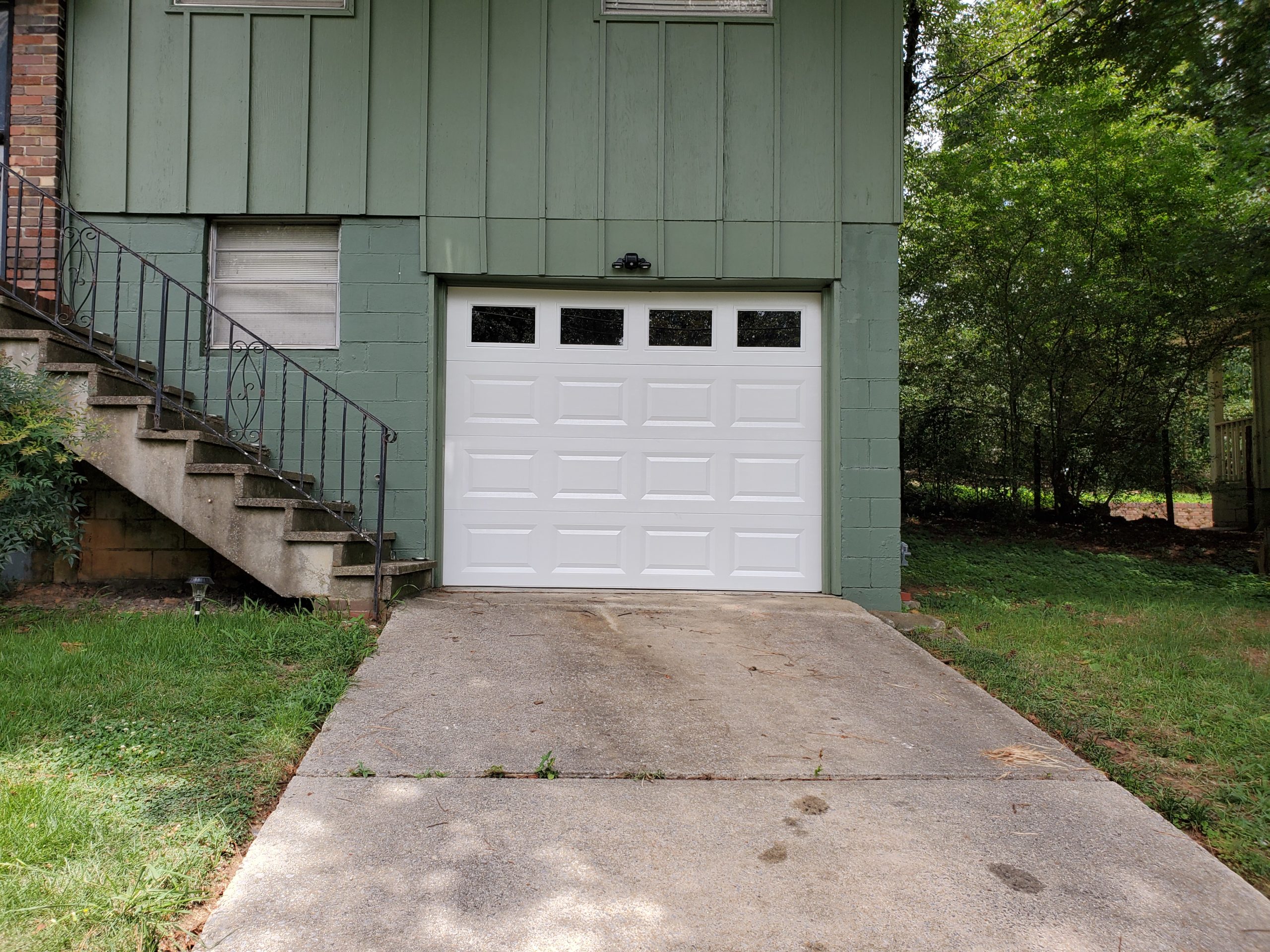 White, Short Panel Raised Garage Door