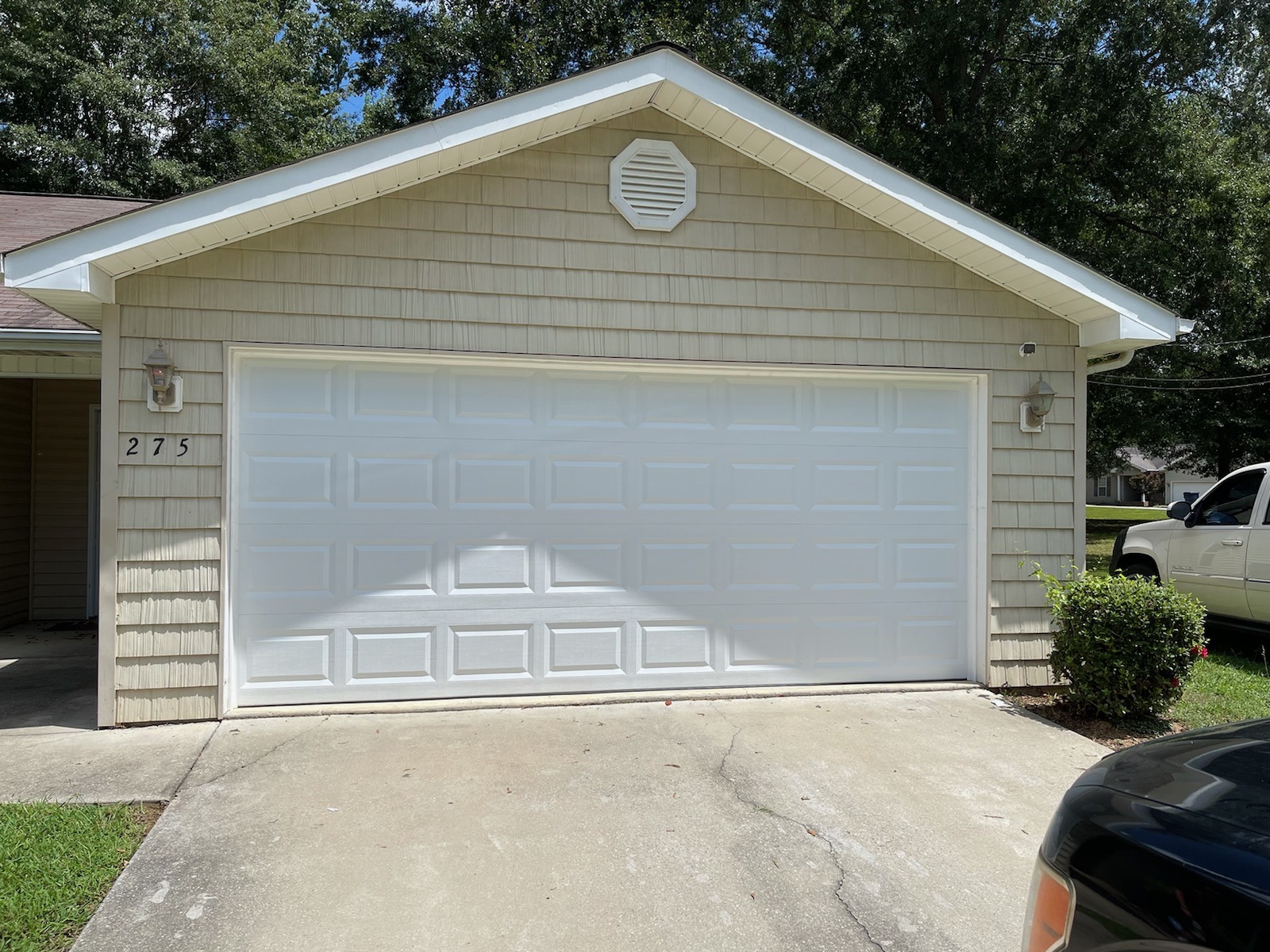 Sectional garage door